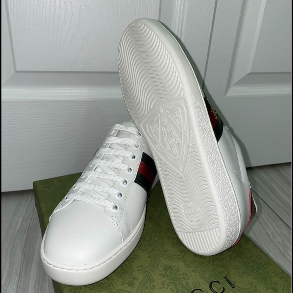 Authentic Gucci Ace with Bee 🐝